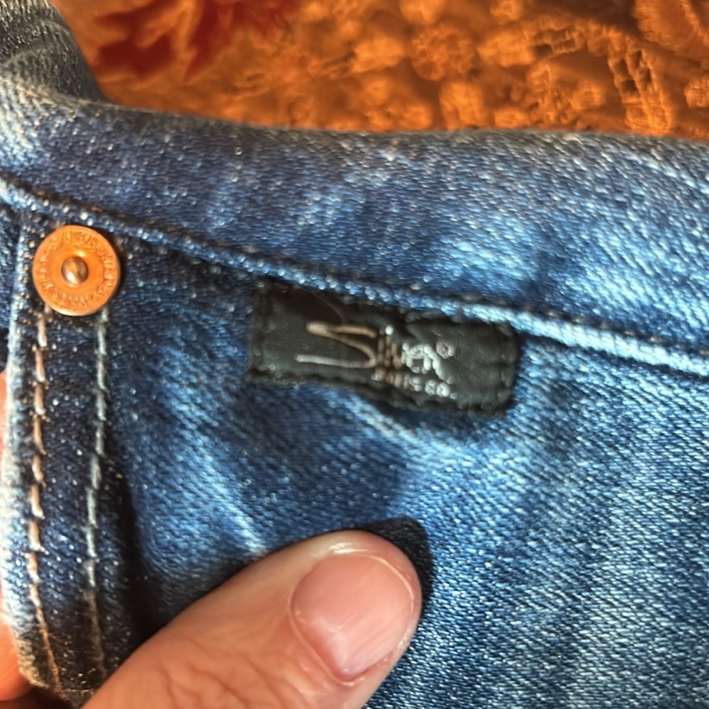 Silver Jeans Sulki Capri - Picture 2 of 12